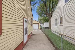 17535 Wall St, Melvindale, MI 48122 - Photo 3