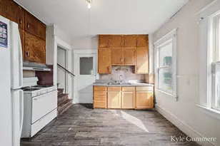 1116 Kalamazoo Ave SE, Grand Rapids, MI 49507 - Photo 15