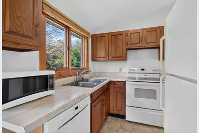 516 Timber Lane, Brooklyn, MI 49230 - Photo 15