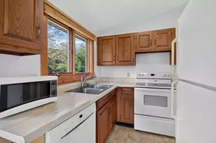 516 Timber Ln., Brooklyn, MI 49230 - Photo 15