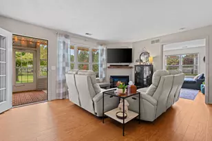 1729 Weatherstone Dr, Ann Arbor, MI 48108 - Photo 7