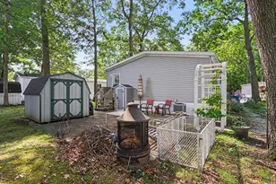 13554 Pinewood Dr, Grand Haven, MI 49417 - Photo 27