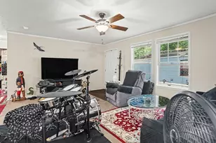 13554 Pinewood Dr, Grand Haven, MI 49417 - Photo 9
