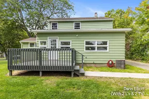 334 Division St, Ionia, MI 48846 - Photo 7