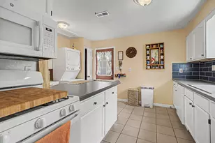 316 Cox Blvd, Lansing, MI 48910 - Photo 7