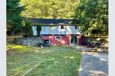 2439 N Lakeshore Drive, Ludington, MI 49431 - Photo 15