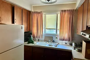 2439 N Lakeshore Dr, Ludington, MI 49431 - Photo 5
