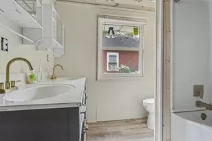 210 N 16th Street N, Springfield, MI 49037 - Photo 9