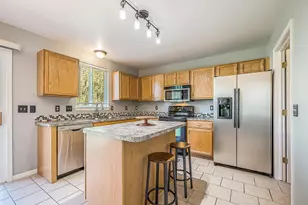 7191 Roxbury Dr, Ypsilanti, MI 48197 - Photo 11
