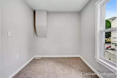 243 Fairbanks Street NE, Grand Rapids, MI 49503 - Photo 33