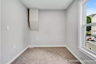243 Fairbanks St NE, Grand Rapids, MI 49503 - Photo 33