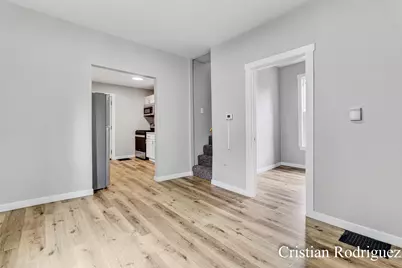 243 Fairbanks Street NE, Grand Rapids, MI 49503 - Photo 9