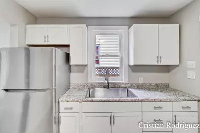 243 Fairbanks Street NE, Grand Rapids, MI 49503 - Photo 17