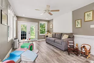 125 E Hamilton Ln, Battle Creek, MI 49015 - Photo 9
