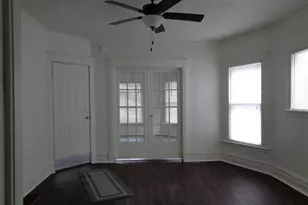 301 Douglas Ave, Kalamazoo, MI 49007 - Photo 9
