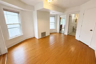 301 Douglas Ave, Kalamazoo, MI 49007 - Photo 3