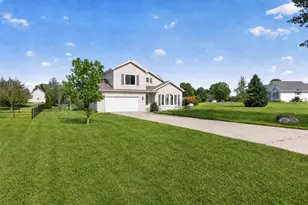 4079 Erin Ct, Pleasant Lake, MI 49272 - Photo 3