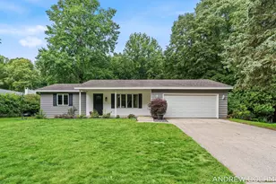640 Old Orchard Rd, Holland, MI 49423 - Photo 3