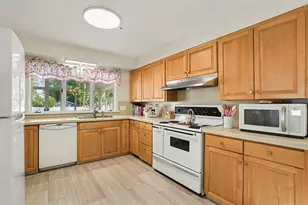 1611 Regent St, Niles, MI 49120 - Photo 11