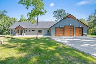 62357 Hunters Pointe Dr, Sturgis, MI 49091 - Photo 1