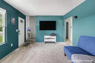 1192 Porter Dr, Charlotte, MI 48813 - Photo 5