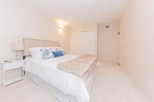 2407 Packard Rd, Ann Arbor, MI 48104 - Photo 9
