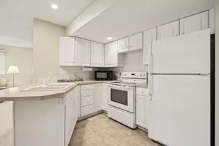 1735 Laramy Ln, Hudsonville, MI 49426 - Photo 11