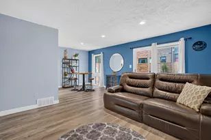 261 Heritage Commons St SE, Grand Rapids, MI 49503 - Photo 7