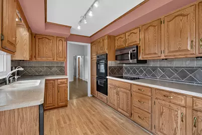 903 Thorntree Boulevard, Jackson, MI 49203 - Photo 17