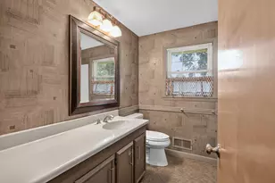 903 Thorntree Blvd, Jackson, MI 49203 - Photo 31