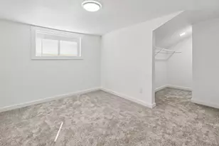 21 Frontenac St SE, Wyoming, MI 49548 - Photo 17