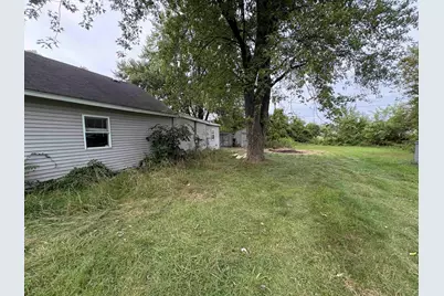 1055 Hall Street, Benton Harbor, MI 49022 - Photo 15