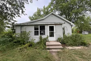 1055 Hall St, Benton Harbor, MI 49022 - Photo 1