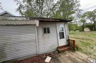 1055 Hall St, Benton Harbor, MI 49022 - Photo 3