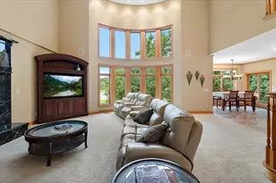 175 Victorian Hills Dr, Okemos, MI 48864 - Photo 9