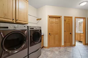 175 Victorian Hills Dr, Okemos, MI 48864 - Photo 25