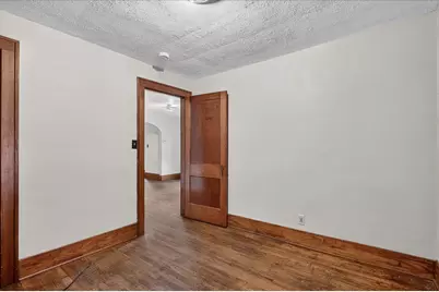 190 W Dale Avenue, Muskegon, MI 49441 - Photo 9