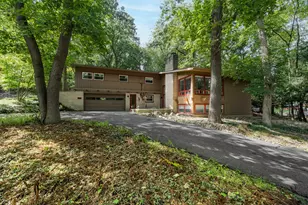 2146 Treehaven Dr, Kalamazoo, MI 49008 - Photo 7