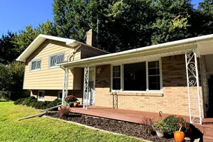 5012 Tressa Dr, Lansing, MI 48910 - Photo 1