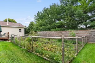 1415 W Centerline Rd, Saint Johns, MI 48879 - Photo 33