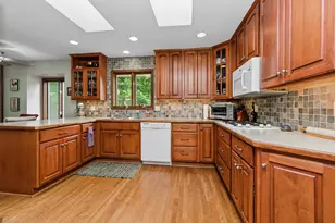 21854 Siegal Dr, Novi, MI 48375 - Photo 11