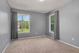 315 Abbington Cir, Battle Creek, MI 49015 - Photo 17
