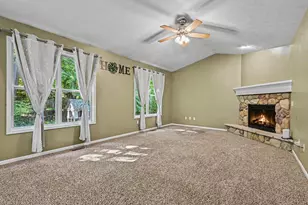 315 Abbington Cir, Battle Creek, MI 49015 - Photo 5