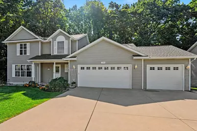 315 Abbington Circle, Battle Creek, MI 49015 - Photo 1