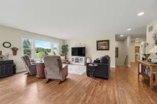2133 S Van Kal St, Kalamazoo, MI 49009 - Photo 9