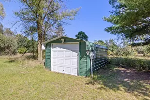 3591 W 104th St, Grant, MI 49327 - Photo 13
