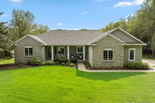 4970 Rosewood St, Hudsonville, MI 49426 - Photo 5