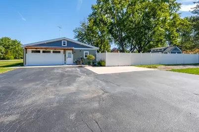 1864 N Sierra Way, Stevensville, MI 49127 - Photo 5