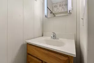 140 Remine St, Kalamazoo, MI 49001 - Photo 13