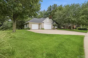4320 Abby Ln SW, Wyoming, MI 49418 - Photo 3